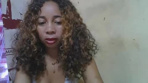 Snapshot of olinaa chatting on April 2026 04:33:02 PM olinaa online show from April 2026 04:33:02 PM