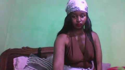 olinah610 online show from October 2025 07:04:02 PM