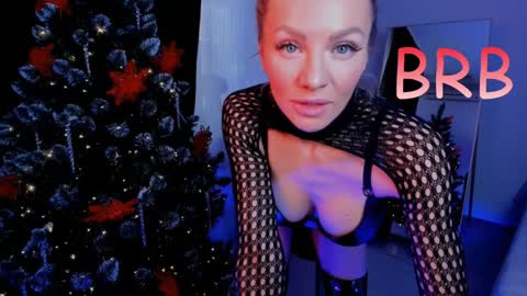oliva_candy online show from December 2024 08:33:02 AM