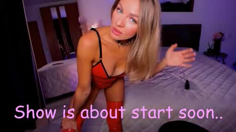 oliva_candy online show from December 2025 09:22:02 PM