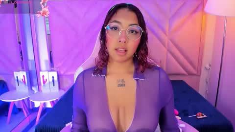 olive  online show from December 2025 04:06:02 AM