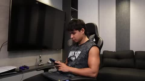 Oliver bray online show from April 2026 11:49:02 PM