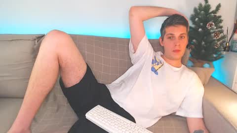 Oliver online show from January 2025 03:50:01 PM