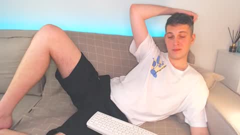 Oliver online show from January 2025 06:12:02 PM