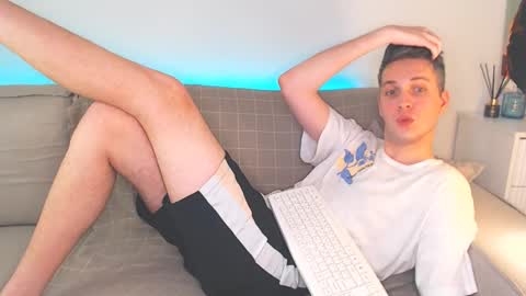 Oliver online show from January 2025 09:28:01 PM