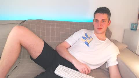 Oliver online show from March 2025 11:37:02 AM