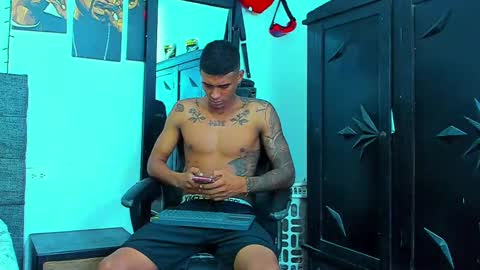 Snapshot of oliver_smith_2 chatting on November 2025 12:16:02 PM oliver_smith_2 online show from November 2025 12:16:02 PM