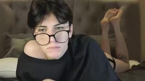 oliver online show from January 2026 05:01:02 AM