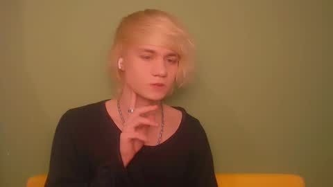 Oliver online show from December 2024 02:45:02 AM