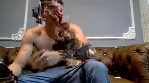 Snapshot of oliverbennet chatting on December 2024 09:02:01 PM Oliver bennet online show from December 2024 09:02:01 PM