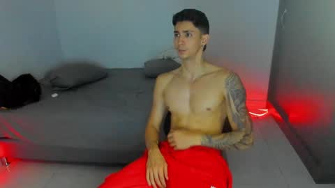 Snapshot of oliverbennet chatting on February 2025 10:31:01 PM Oliver bennet online show from February 2025 10:31:01 PM