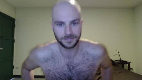 oliverclotheson online show from February 2025 04:35:02 AM