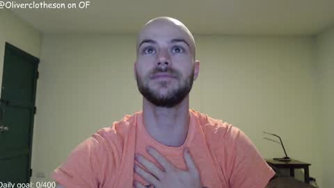oliverclotheson online show from February 2025 02:48:02 AM