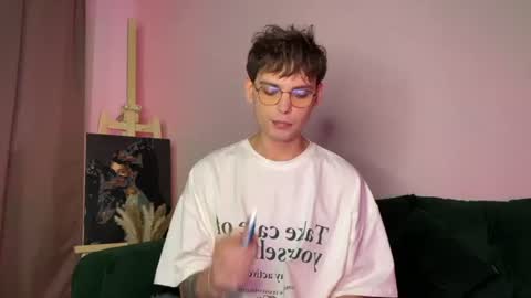 oliverlawrence online show from July 2026 03:40:02 PM