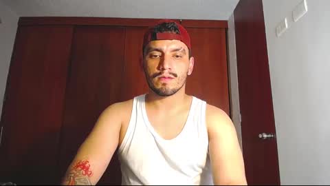 Snapshot of olivervitale chatting on January 2025 08:07:02 PM Oliver online show from January 2025 08:07:02 PM