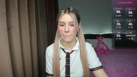 Olivia online show from November 2025 07:36:02 AM