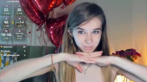 Olivia online show from April 2026 04:12:02 PM