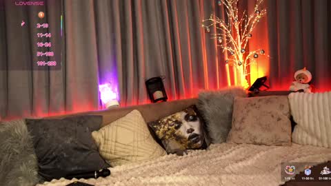 Snapshot of olivia_devis chatting on February 2025 12:27:02 PM SaraConor online show from February 2025 12:27:02 PM