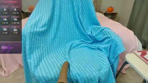 Olivia Hi guys Follow me  online show from November 2025 06:12:02 AM