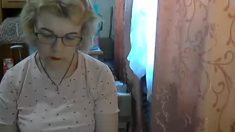Snapshot of olivia_mia25 chatting on May 2026 08:41:01 AM Olivia Mia online show from May 2026 08:41:01 AM