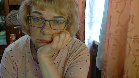 Snapshot of olivia_mia25 chatting on May 2026 07:47:01 AM Olivia Mia online show from May 2026 07:47:01 AM