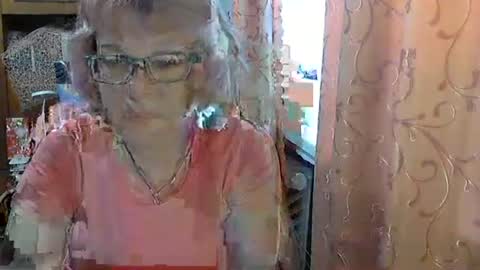 Snapshot of olivia_mia25 chatting on May 2026 06:43:02 AM Olivia Mia online show from May 2026 06:43:02 AM
