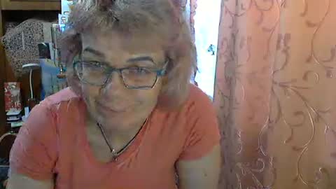 Snapshot of olivia_mia25 chatting on May 2026 06:54:02 AM Olivia Mia online show from May 2026 06:54:02 AM