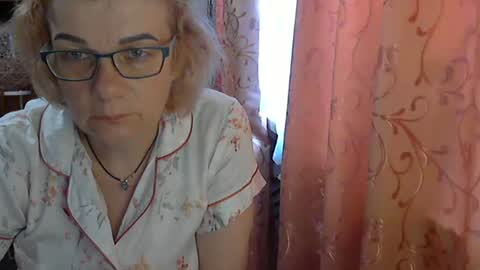 Snapshot of olivia_mia25 chatting on May 2026 09:13:02 AM Olivia Mia online show from May 2026 09:13:02 AM