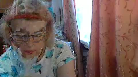 Snapshot of olivia_mia25 chatting on June 2026 07:29:02 AM Olivia Mia online show from June 2026 07:29:02 AM