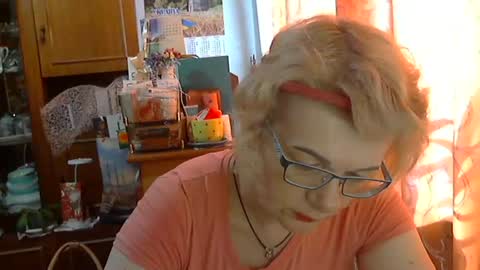 Snapshot of olivia_mia25 chatting on June 2026 01:57:01 PM Olivia Mia online show from June 2026 01:57:01 PM