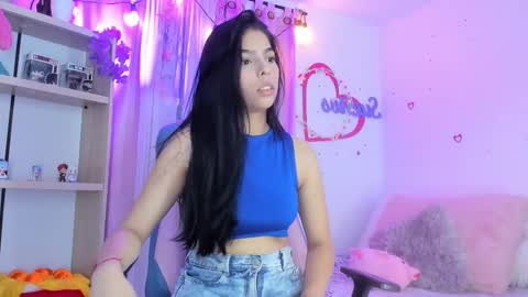 olivia_pretty_ online show from February 2025 07:10:01 PM