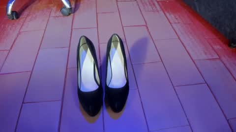   online show from January 2025 01:13:02 PM