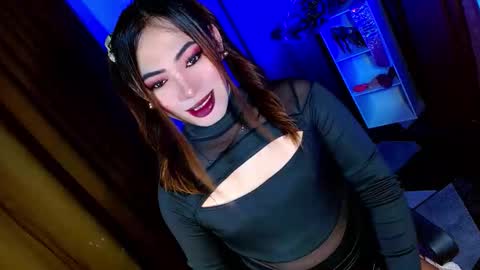 Miss OLIVIA online show from September 2025 05:01:02 PM