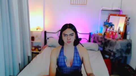 Snapshot of olivia_xxo chatting on July 2026 04:39:33 PM olivia_xxo online show from July 2026 04:39:33 PM