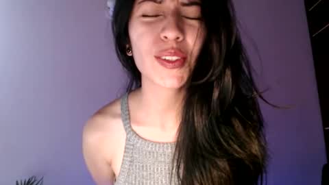oliviaaa__ online show from March 2026 04:24:01 PM