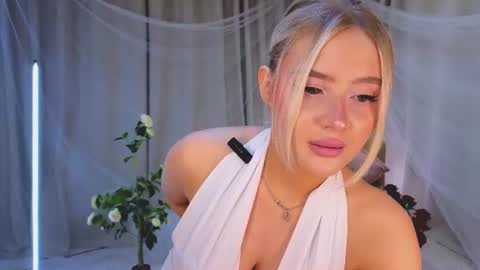 Snapshot of oliviabr0wn chatting on July 2026 09:27:01 AM Olivia online show from July 2026 09:27:01 AM