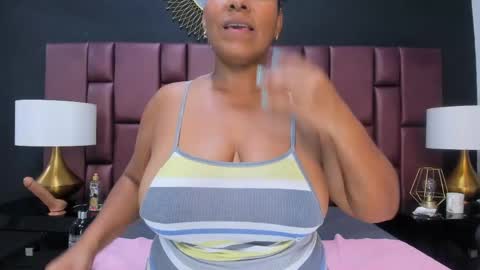 Snapshot of oliviaburningmilf chatting on April 2026 01:42:02 AM Olivia Burning online show from April 2026 01:42:02 AM