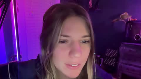 Olivia online show from January 2025 03:22:01 AM