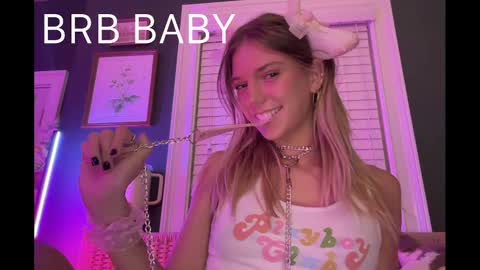 Olivia online show from February 2025 08:07:01 AM