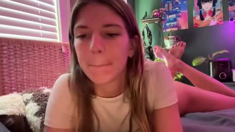 Olivia online show from March 2025 09:37:01 PM