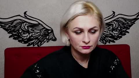 OliviaHorst online show from December 2024 09:51:01 AM