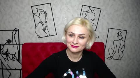 OliviaHorst online show from December 2024 12:34:01 PM
