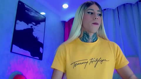 Snapshot of oliviahot01 chatting on May 2026 01:03:02 AM oliviahot01 online show from May 2026 01:03:02 AM
