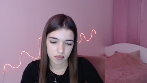 Olivia online show from December 2024 06:25:01 PM