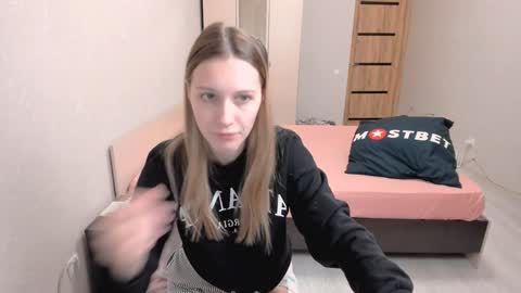 Snapshot of olivialukas chatting on December 2024 05:42:01 PM OliviaLukas online show from December 2024 05:42:01 PM