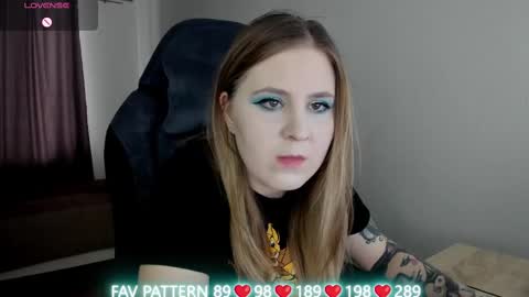 Snapshot of oliviamunk chatting on March 2025 07:49:02 AM . online show from March 2025 07:49:02 AM