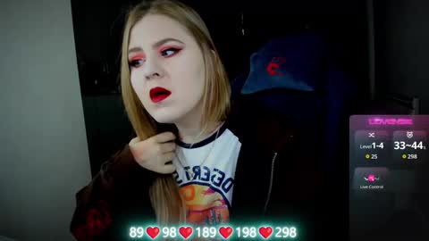 Snapshot of oliviamunk chatting on September 2025 04:24:02 AM . online show from September 2025 04:24:02 AM
