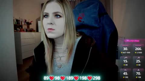 Snapshot of oliviamunk chatting on September 2025 05:33:01 AM . online show from September 2025 05:33:01 AM