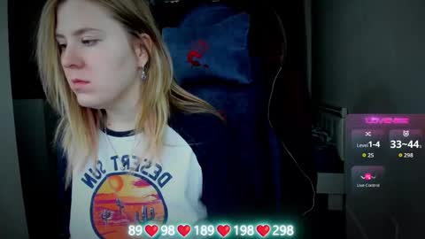 Snapshot of oliviamunk chatting on October 2025 07:14:02 AM . online show from October 2025 07:14:02 AM
