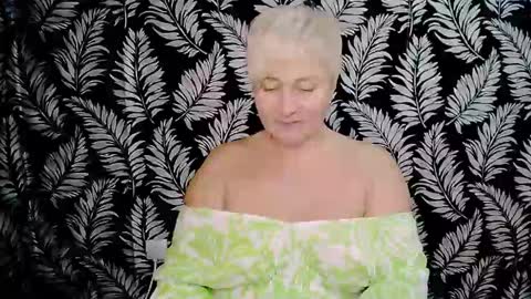 Kelly online show from December 2024 05:55:01 PM